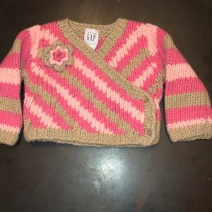 Gap Baby girls pink sweater size M 6-12 months